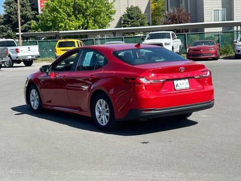 Used 2025 Toyota Camry LE FWD image 7