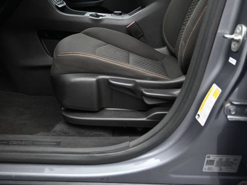 Used 2021 GMC Terrain SLE FWD image 21
