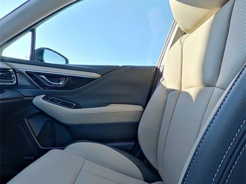 Used 2025 Subaru Outback Limited image 27