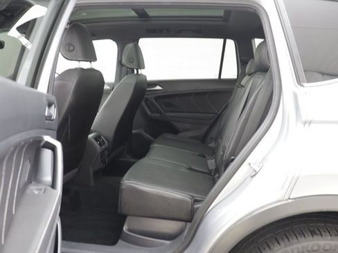 Certified 2024 Volkswagen Tiguan SE R-Line AWD/4WD image 13