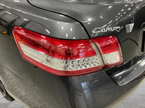 Used 2011 Toyota Camry LE FWD image 23