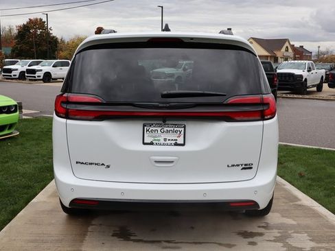 New 2026 Chrysler Pacifica Limited w/ S Appearance Package image 33