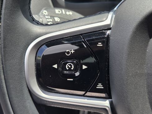 Used 2021 Volvo XC90 T6 Inscription w/ Lounge Package AWD/4WD image 25