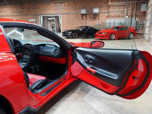 Used 2003 Chevrolet Corvette Z06 RWD image 42