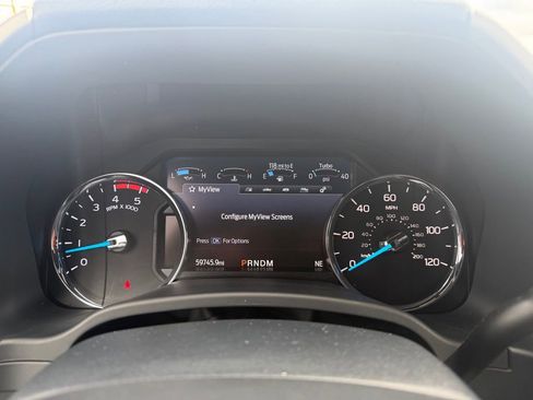 Used 2022 Ford F250 Lariat w/ Black Appearance Package image 25