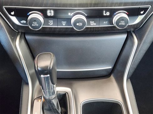 Used 2018 Honda Accord EX-L image 18