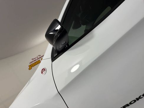 Used 2022 Jeep Cherokee Trailhawk w/ Premium Leather Package image 13