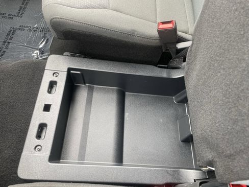 Used 2024 Ford F250 XLT image 50