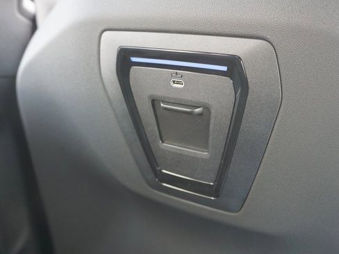 New 2026 BMW i5 eDrive40 image 15