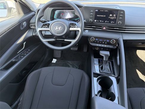 New 2026 Hyundai Elantra Blue image 22