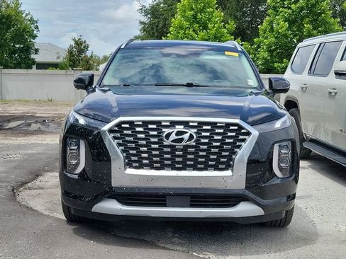 Used 2022 Hyundai Palisade Limited FWD image 2