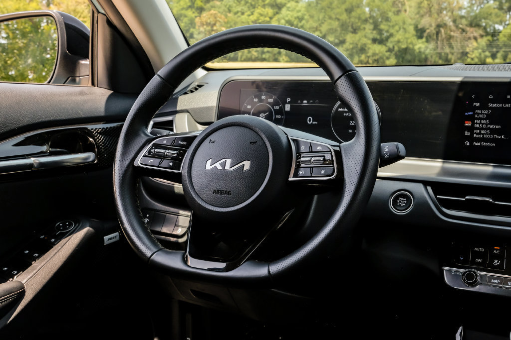 Used 2024 Kia Seltos SX AWD/4WD image 16