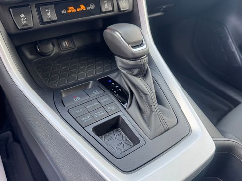 Used 2025 Toyota RAV4 XLE Premium image 18