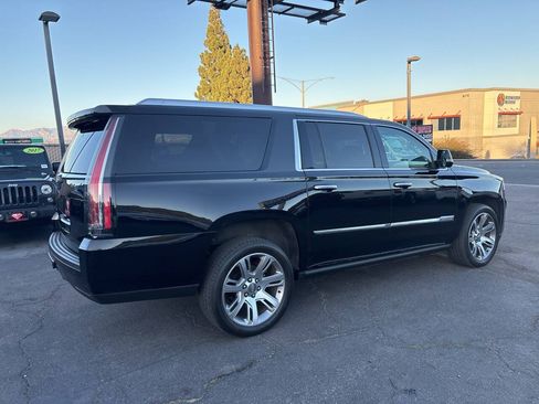 Used 2016 Cadillac Escalade ESV Premium AWD/4WD image 6