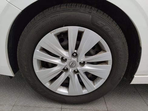 Used 2024 Nissan Sentra S FWD image 31