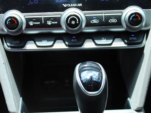 Used 2020 Hyundai Elantra Value Edition FWD image 20
