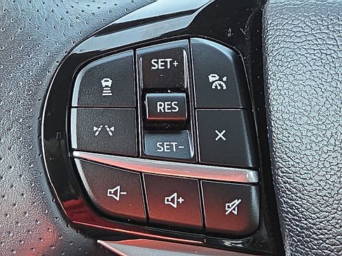 Used 2025 Ford Explorer ST image 21