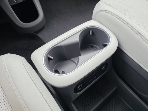 Certified 2024 Hyundai Ioniq 5 Limited RWD image 26