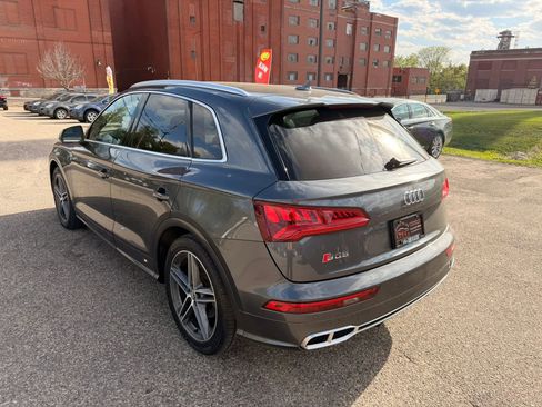 Used 2018 Audi SQ5 Premium Plus w/ S Sport Package AWD/4WD image 6