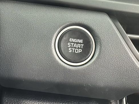 New 2026 Kia Seltos EX image 24