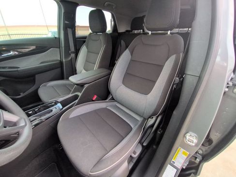 Used 2025 Chevrolet TrailBlazer LT AWD/4WD image 24