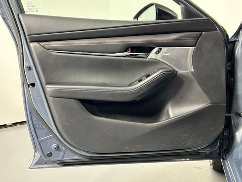 Used 2023 MAZDA MAZDA3 s image 30