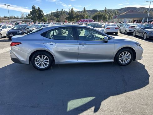 Certified 2025 Toyota Camry LE image 4