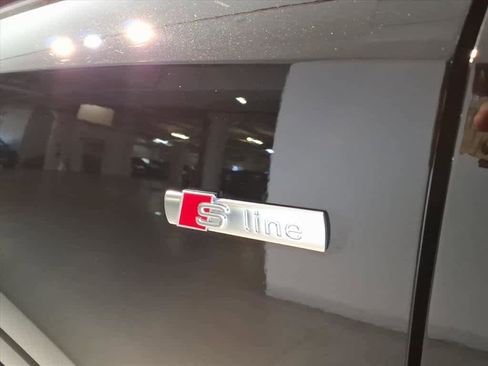 Certified 2025 Audi Q3 2.0T Premium w/ Convenience Package image 8