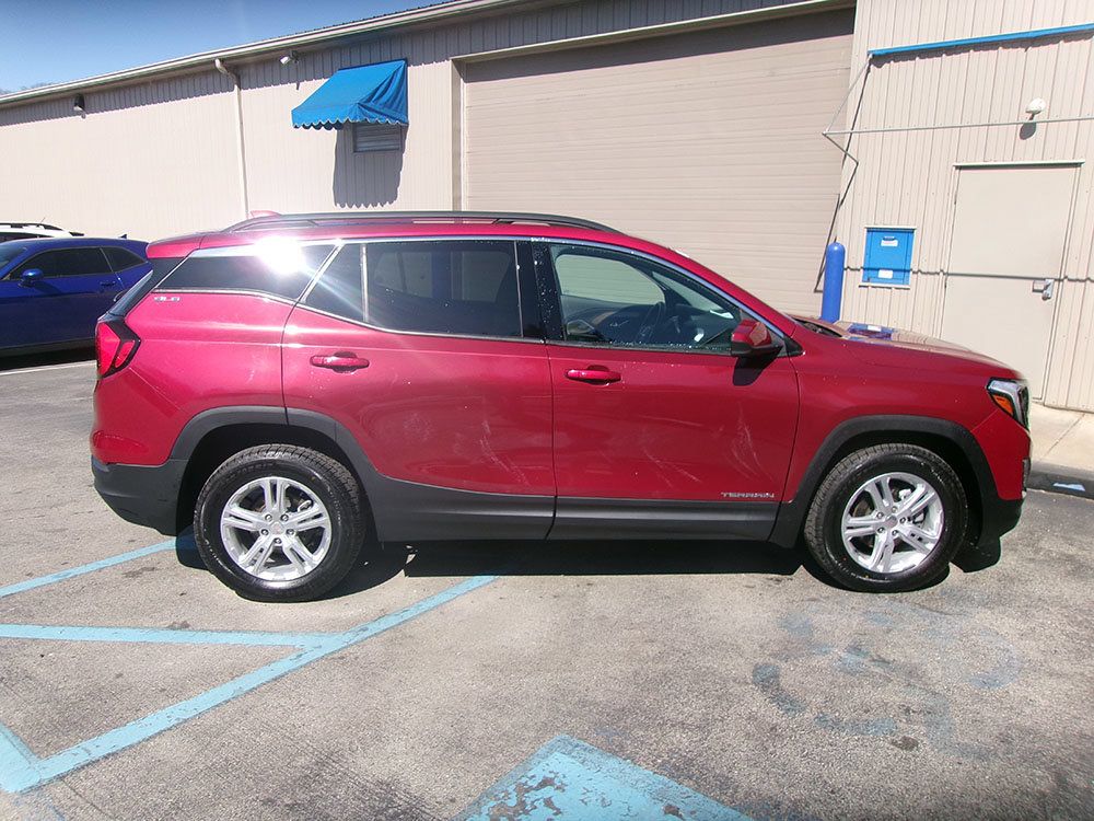 Used 2019 GMC Terrain SLE w/ Driver Convenience Package AWD/4WD image 6