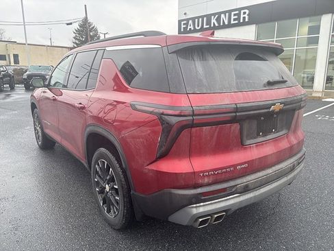 Certified 2024 Chevrolet Traverse LT w/ Trailering Package image 3