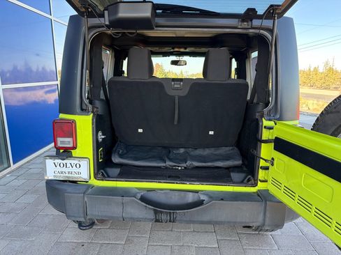 Used 2016 Jeep Wrangler Sport w/ Quick Order Package 24S AWD/4WD image 9