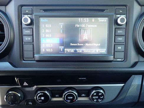 Certified 2018 Toyota Tacoma SR w/ SR Convenience Package image 28