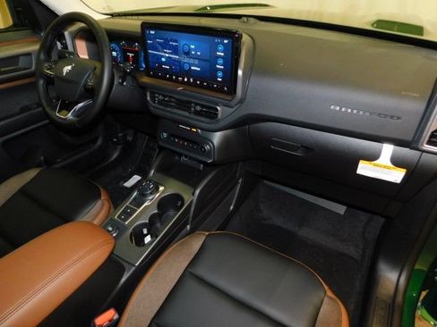 New 2025 Ford Bronco Sport Outer Banks w/ Outer Banks Tech Package+ AWD/4WD image 18