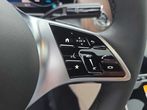 Certified 2025 Mercedes-Benz GLC 300 4MATIC image 21