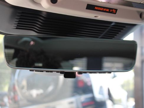 Certified 2024 Land Rover Discovery Sport S image 22