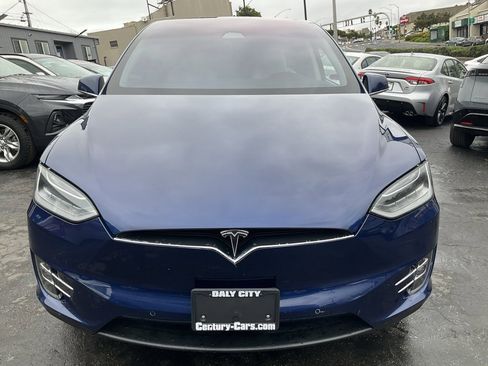 Used 2018 Tesla Model X 100D image 98