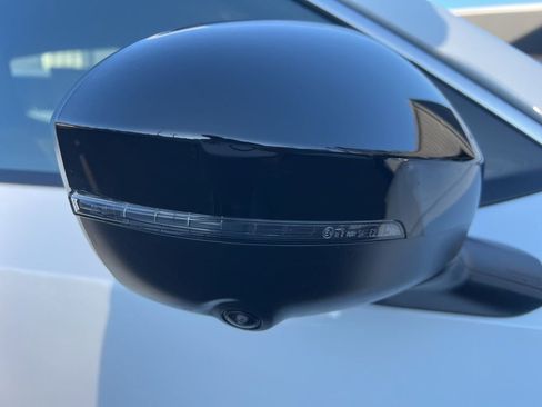 New 2026 Nissan Kicks SR w/ Cold Weather Package AWD/4WD image 12