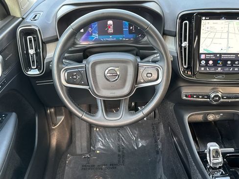 Certified 2023 Volvo XC40 B5 Ultimate AWD/4WD image 13