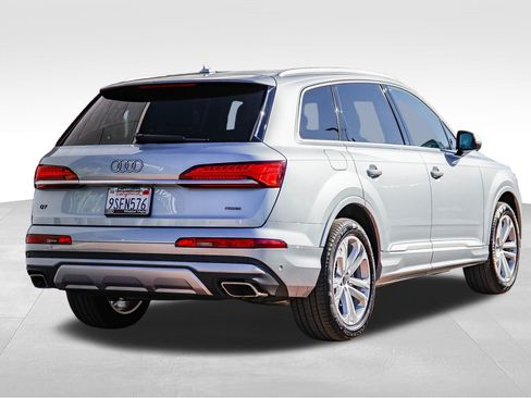 Certified 2025 Audi Q7 2.0T Premium w/ Convenience Package image 7
