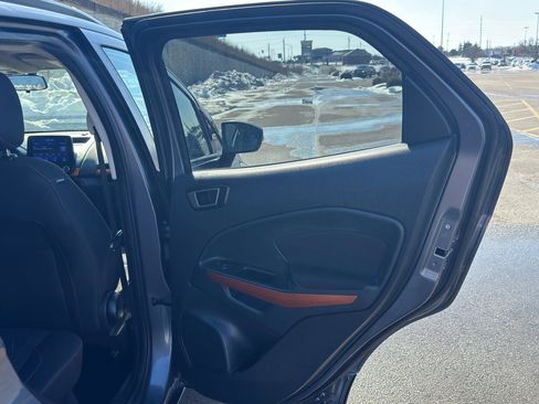 Used 2021 Ford EcoSport SE w/ SE Appearance Package image 34