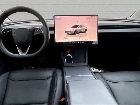 Used 2024 Tesla Model 3 Standard Range RWD image 7