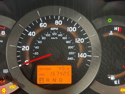 Used 2006 Toyota RAV4 Limited image 19