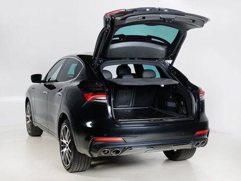 Used 2022 Maserati Levante Modena image 31