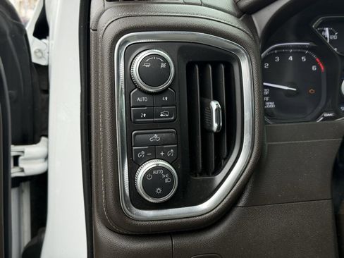 Used 2019 GMC Sierra 1500 SLE w/ SLE Value Package image 26