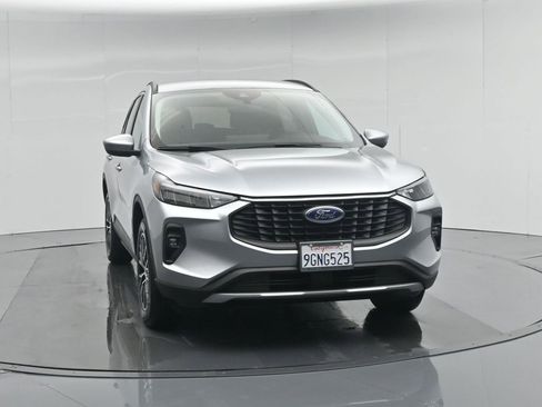 Certified 2023 Ford Escape SE image 25