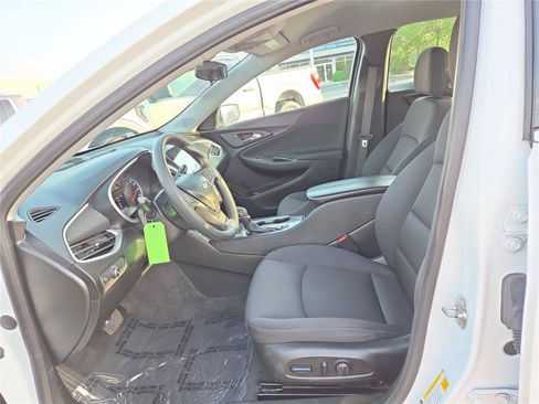 Used 2024 Chevrolet Malibu LT FWD image 19
