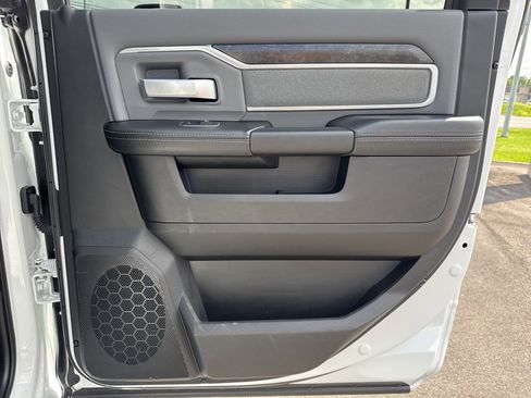 Used 2023 RAM 2500 Big Horn w/ Level 1 Equipment Group image 16