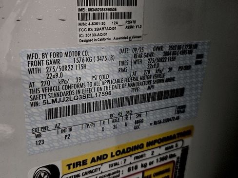 New 2025 Lincoln Navigator Reserve w/ Jet Appearance Package image 23