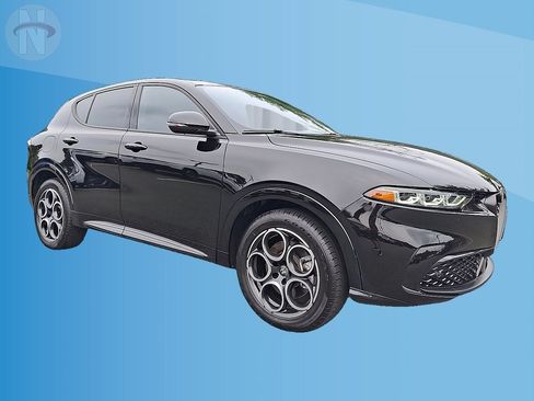 Used 2025 Alfa Romeo Tonale AWD/4WD image 1