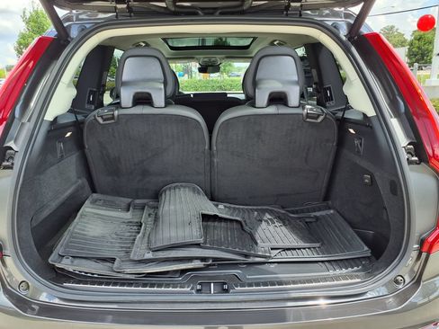 Certified 2024 Volvo XC90 B5 Plus AWD/4WD image 12
